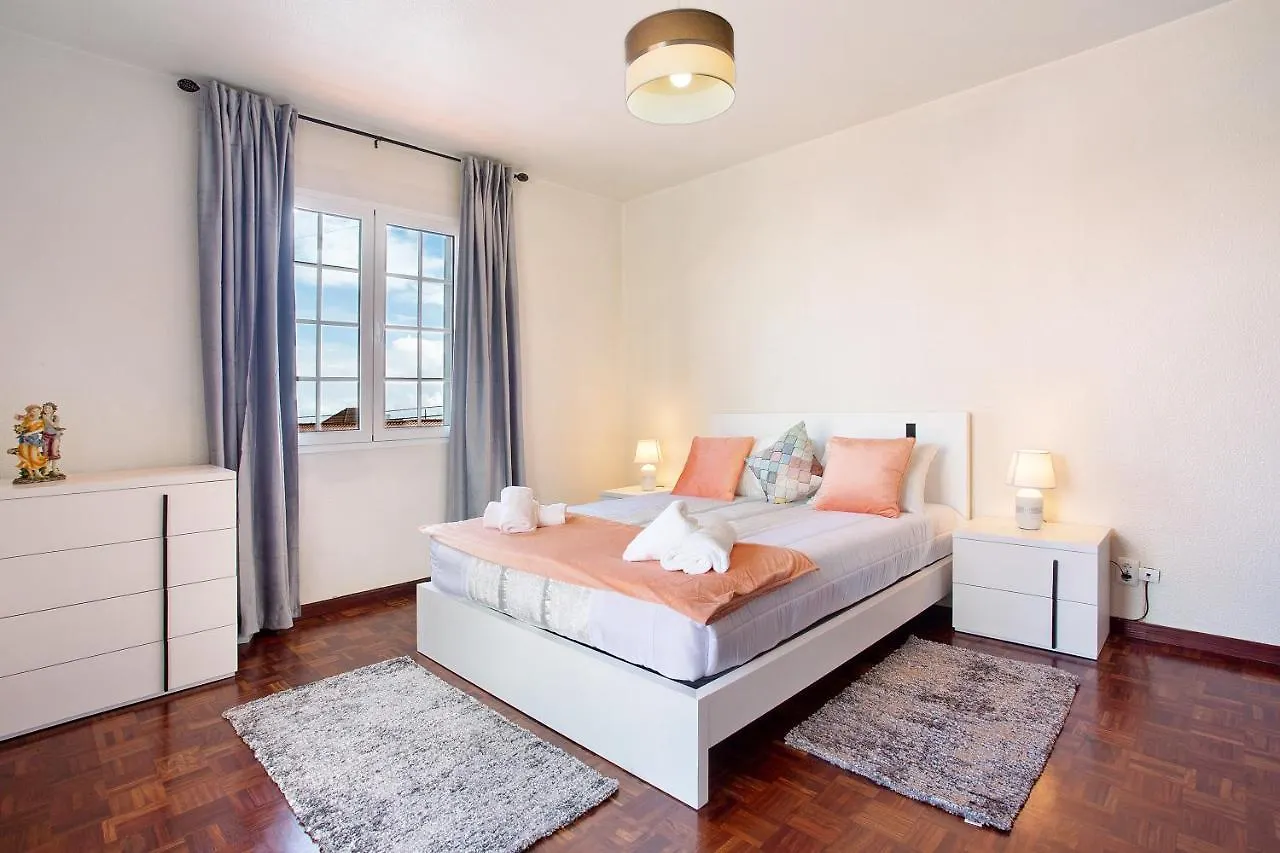 Apartamento Maria Canhas Apartment